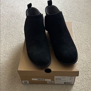 TOMS black Deia black suede/wool bootie - size 6.5 - NEW IN BOX